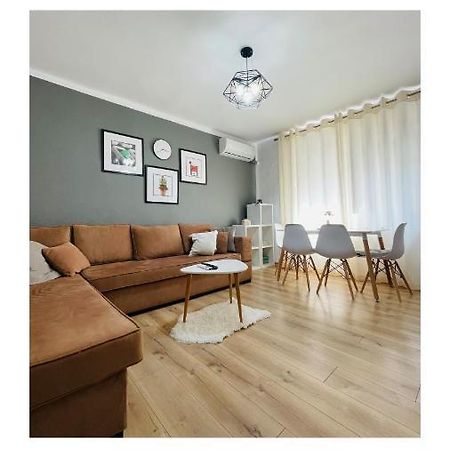 Luel Central Apartament Tirana Exterior photo